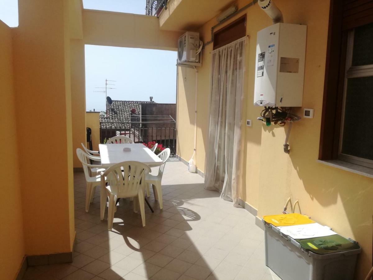 Casa Vacanza Petrulli Цафферана-Этнея Экстерьер фото